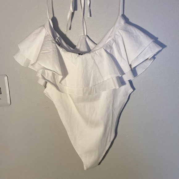 White Ruffle Off-Shoulder Bodysuit - Picture 8 of 9
